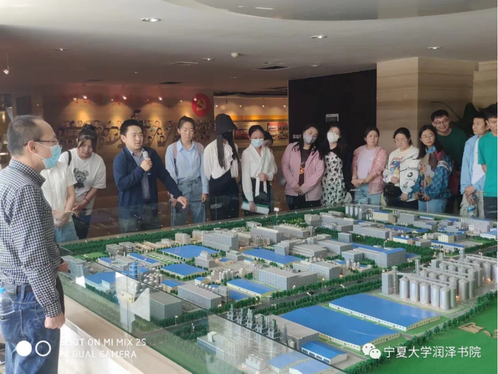 重实践 建新功|太阳集团tyc5997开展毕业生“实地带岗”就业助航行动