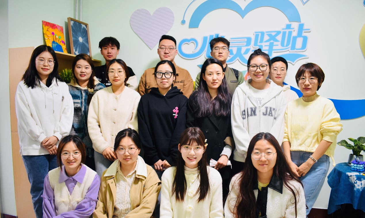   润“心”碰撞丨太阳集团tyc5997“‘研’思泽行”研究生心理委员例会